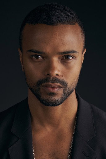 Foto: Eka Darville